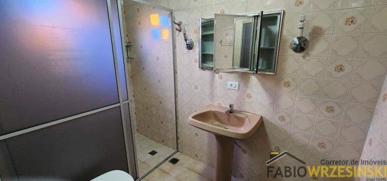 Imagem Sobrado com 4 Quartos para Alugar, 200 m² em Anita Garibaldi - Joinville Imagem Sobrado com 4 Quartos para Alugar, 200 m² em Anita Garibaldi - Joinville