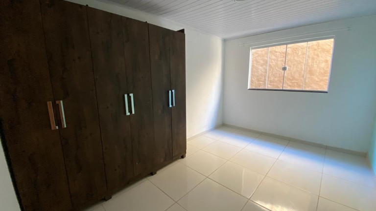 Imagem Casa com 3 Quartos à Venda, 140 m²