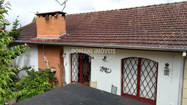 Imagem Casa com 4 Quartos à Venda, 248 m² em Região Da Abernéssia - Campos Do Jordão
