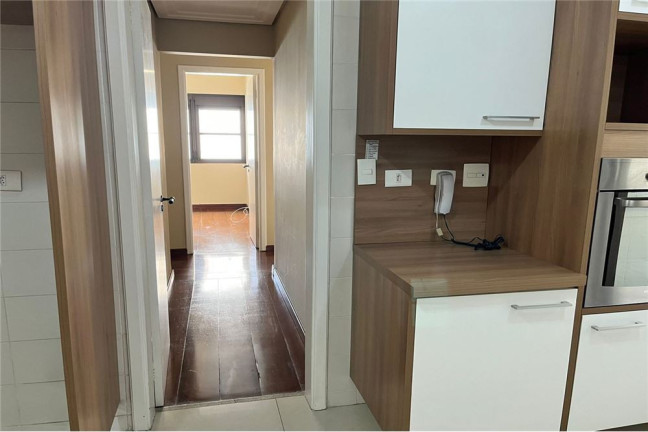 Imagem Imóvel com 4 Quartos à Venda, em Moema - São Paulo Imagem Imóvel com 4 Quartos à Venda, em Moema - São Paulo