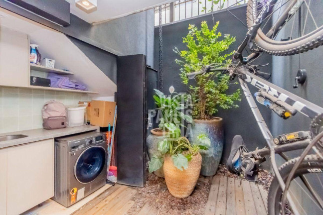 Imagem Casa com 1 Quarto à Venda, 138 m² em Vila Nova Conceição - São Paulo Imagem Casa com 1 Quarto à Venda, 138 m² em Vila Nova Conceição - São Paulo