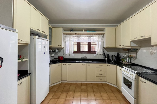 Imagem Casa com 3 Quartos à Venda, 241 m² em São José - Canoas Imagem Casa com 3 Quartos à Venda, 241 m² em São José - Canoas