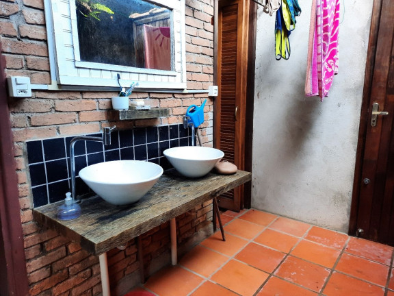 Imagem Casa com 4 Quartos à Venda, 160 m² em Jardim Virgínia - Guarujá