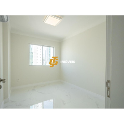 Imagem Apartamento com 3 Quartos à Venda, 119 m² em Centro - Balneário Camboriú Imagem Apartamento com 3 Quartos à Venda, 119 m² em Centro - Balneário Camboriú