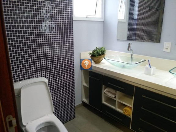Imagem Apartamento com 3 Quartos à Venda, 211 m²