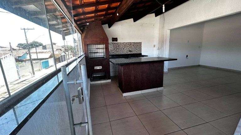 Imagem Sobrado com 4 Quartos à Venda, 218 m² em Vila Areao - Taubaté Imagem Sobrado com 4 Quartos à Venda, 218 m² em Vila Areao - Taubaté