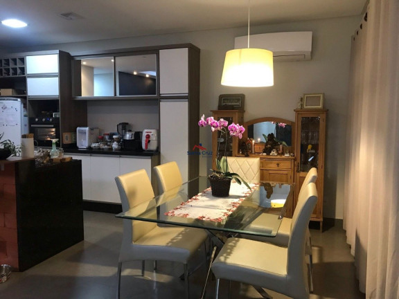 Imagem Casa com 5 Quartos à Venda, 450 m² em São João Do Rio Vermelho - Florianópolis Imagem Casa com 5 Quartos à Venda, 450 m² em São João Do Rio Vermelho - Florianópolis