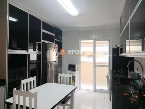 Imagem Apartamento com 4 Quartos à Venda, 203 m²