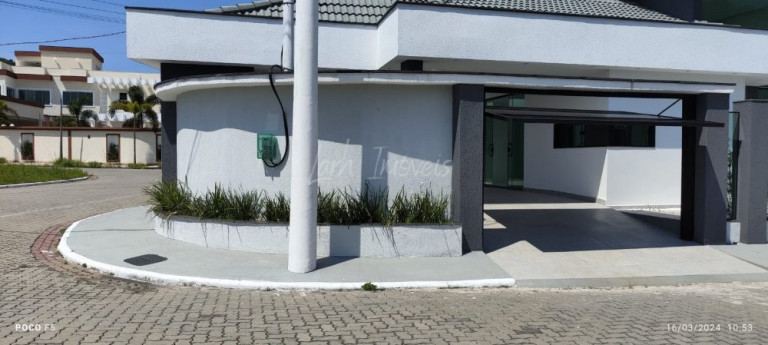 Imagem Casa com 3 Quartos à Venda, 300 m² em Santa Cruz - Rio De Janeiro