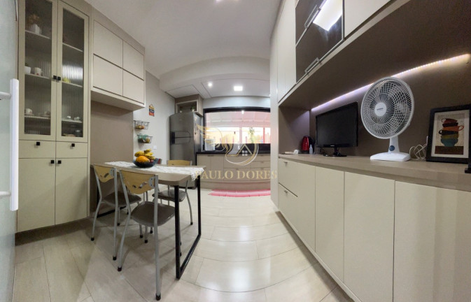 Imagem Casa com 4 Quartos à Venda, 202 m² em Centro - Ubatuba Imagem Casa com 4 Quartos à Venda, 202 m² em Centro - Ubatuba