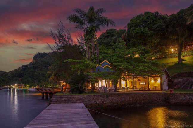 Imagem Imóvel com 6 Quartos à Venda, 480 m² em Angra Dos Reis Imagem Imóvel com 6 Quartos à Venda, 480 m² em Angra Dos Reis