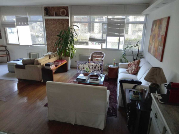 Imagem Apartamento com 3 Quartos à Venda, 110 m² em Lagoa - Rio De Janeiro Imagem Apartamento com 3 Quartos à Venda, 110 m² em Lagoa - Rio De Janeiro