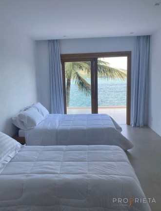 Imagem Casa de Condomínio com 5 Quartos à Venda, 2.500 m² em Centro - Mangaratiba