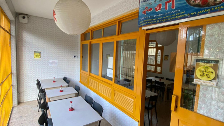 Imagem Casa com 5 Quartos para Alugar, 300 m² em Casa Forte - Recife Imagem Casa com 5 Quartos para Alugar, 300 m² em Casa Forte - Recife