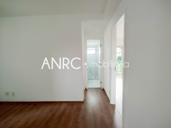 Imagem Imóvel com 2 Quartos para Alugar, 76 m² em Jardim Tupanci - Barueri