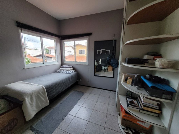Imagem Casa com 3 Quartos à Venda, 204 m² em Edson Queiroz - Fortaleza Imagem Casa com 3 Quartos à Venda, 204 m² em Edson Queiroz - Fortaleza
