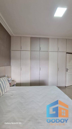 Imagem Sobrado com 5 Quartos para Alugar, 496 m² em Jardim Das Américas - Cuiabá