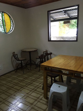 Imagem Casa com 2 Quartos à Venda, 130 m² em Vargem Grande - Teresópolis
