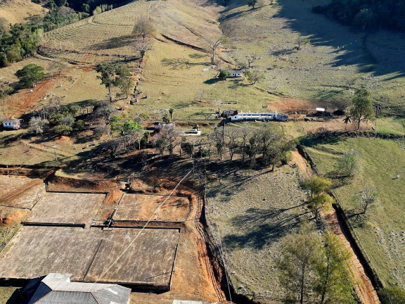 Imagem Fazenda à Venda, 258 m² em Poços De Caldas Imagem Fazenda à Venda, 258 m² em Poços De Caldas