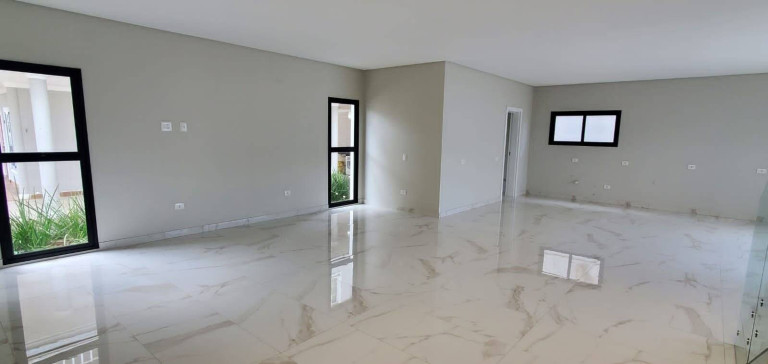 Imagem Casa com 4 Quartos à Venda, 250 m² em Barra Sul - Balneário Camboriú Imagem Casa com 4 Quartos à Venda, 250 m² em Barra Sul - Balneário Camboriú