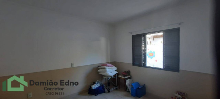 Imagem Casa com 3 Quartos à Venda, 230 m² em Cidade Luiza - Jundiaí Imagem Casa com 3 Quartos à Venda, 230 m² em Cidade Luiza - Jundiaí
