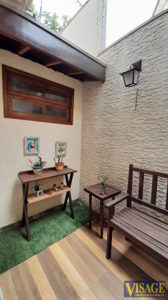 Imagem Casa com 3 Quartos à Venda, 250 m² em Cidade Jardim - Jacareí Imagem Casa com 3 Quartos à Venda, 250 m² em Cidade Jardim - Jacareí