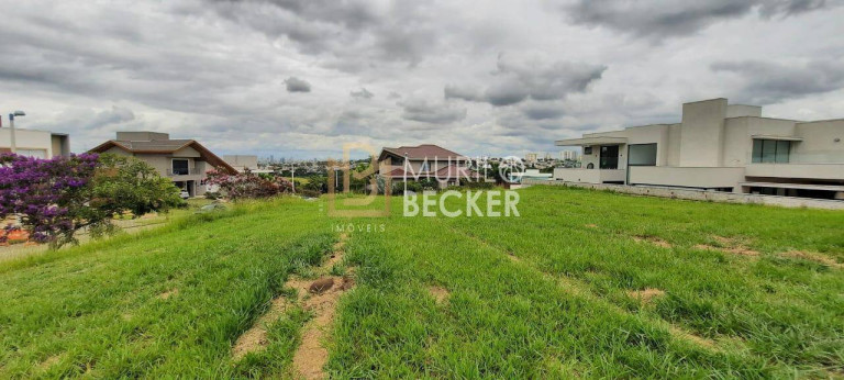 Terreno em Condomínio à Venda, 1.044 m² em Urbanova - São José Dos Campos