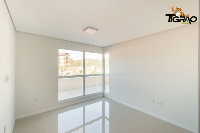 Imagem Apartamento com 2 Quartos à Venda, 36 m² em Fazenda - Itajaí Imagem Apartamento com 2 Quartos à Venda, 36 m² em Fazenda - Itajaí