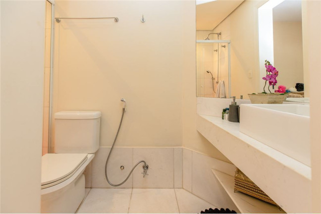 Imagem Apartamento com 3 Quartos à Venda, 218 m² em Itaim Bibi - São Paulo