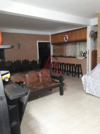 Imagem Casa com 7 Quartos à Venda, 540 m² em Centro - Ubatuba