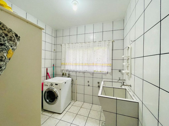 Imagem Casa com 3 Quartos à Venda, 582 m² em Velha - Blumenau Imagem Casa com 3 Quartos à Venda, 582 m² em Velha - Blumenau