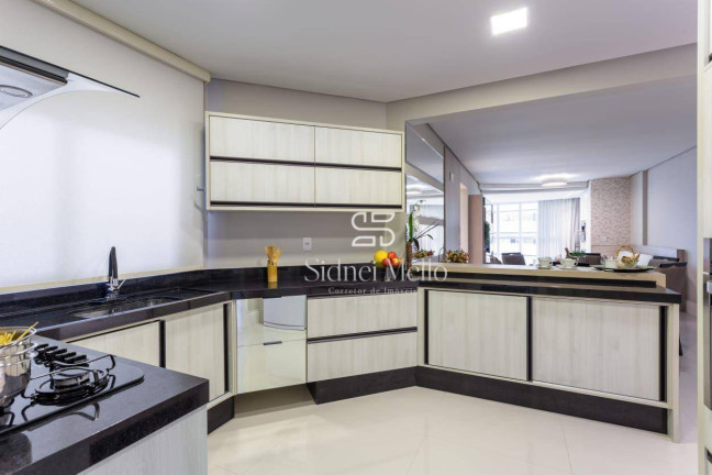 Imagem Apartamento com 3 Quartos à Venda, 129 m² em Centro - Balneário Camboriú