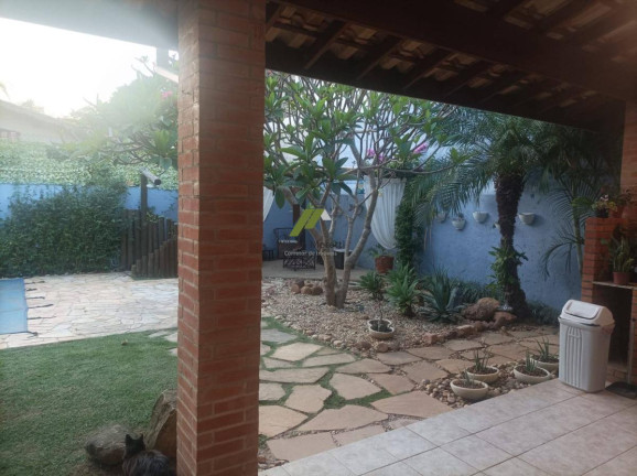 Imagem Casa de Condomínio com 3 Quartos à Venda, 280 m²