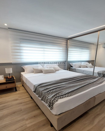 Imagem Imóvel com 2 Quartos à Venda, 47 m² em Cambuí - Campinas Imagem Imóvel com 2 Quartos à Venda, 47 m² em Cambuí - Campinas