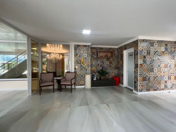 Imagem Casa com 8 Quartos à Venda, 700 m² em Guarujá Imagem Casa com 8 Quartos à Venda, 700 m² em Guarujá