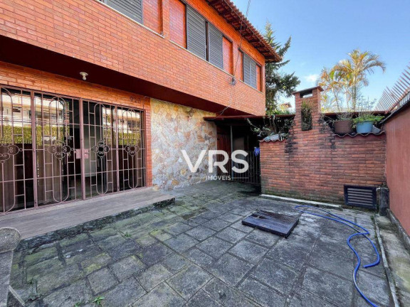 Imagem Casa com 5 Quartos à Venda, 250 m² em Alto - Teresópolis Imagem Casa com 5 Quartos à Venda, 250 m² em Alto - Teresópolis