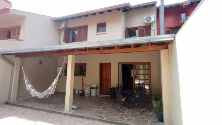 Casa com 3 Quartos à Venda,  em Espírito Santo - Porto Alegre