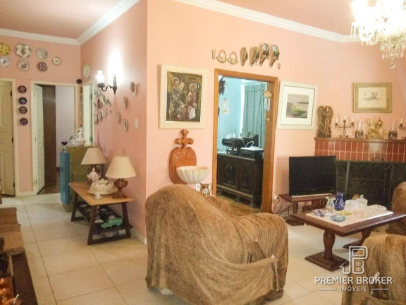 Imagem Casa com 3 Quartos à Venda, 200 m² em Albuquerque - Teresópolis Imagem Casa com 3 Quartos à Venda, 200 m² em Albuquerque - Teresópolis