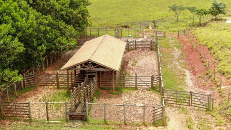 Imagem Fazenda à Venda, 40 m² em Parque Dom Bosco - Cachoeira Paulista Imagem Fazenda à Venda, 40 m² em Parque Dom Bosco - Cachoeira Paulista