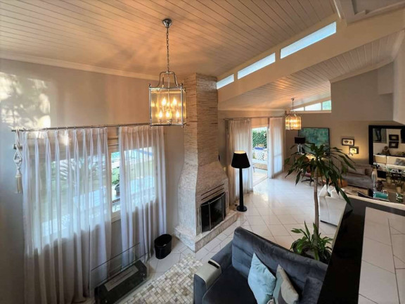 Imagem Casa com 4 Quartos à Venda,  em Vila Santo Antônio - Cotia