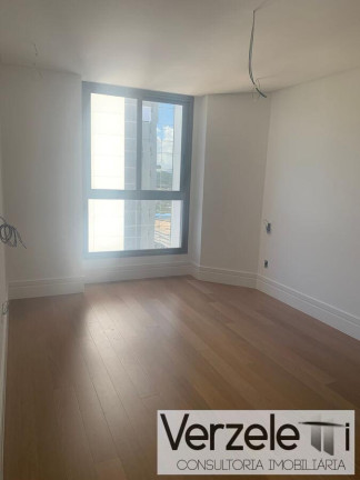 Imagem Apartamento com 4 Quartos à Venda, 230 m² em Centro - Balneário Camboriú Imagem Apartamento com 4 Quartos à Venda, 230 m² em Centro - Balneário Camboriú