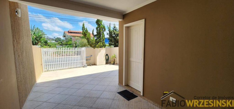 Sobrado com 3 Quartos à Venda, 165 m² em Floresta - Joinville