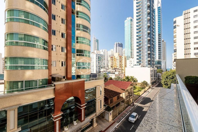 Imagem Apartamento com 3 Quartos à Venda, 168 m² em Centro - Balneário Camboriú