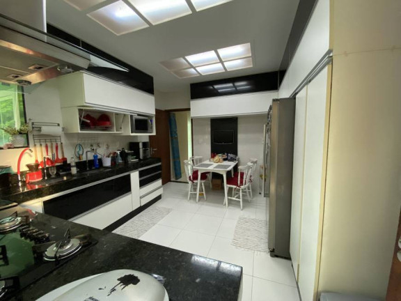 Imagem Casa com 6 Quartos à Venda, em Itaipú - Niterói Imagem Casa com 6 Quartos à Venda, em Itaipú - Niterói