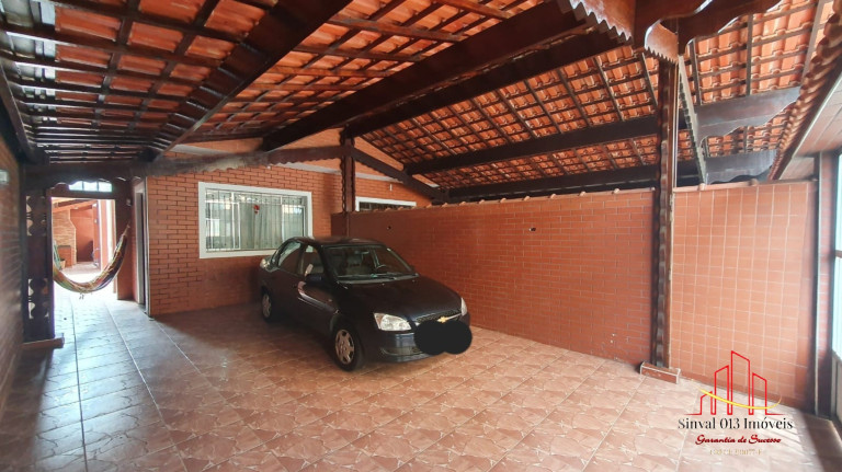 Imagem Sobrado com 3 Quartos à Venda, em Ocian - Praia Grande Imagem Sobrado com 3 Quartos à Venda, em Ocian - Praia Grande