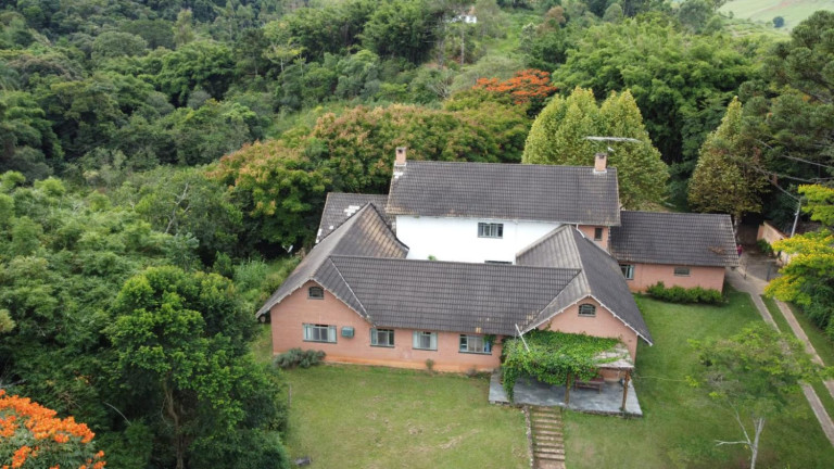 Imagem Chácara com 5 Quartos à Venda, 20.000 m² em Batatuba - Piracaia