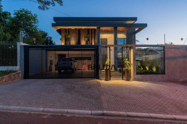 Imagem Sobrado com 3 Quartos à Venda, 450 m² em Canadá - Cascavel Imagem Sobrado com 3 Quartos à Venda, 450 m² em Canadá - Cascavel