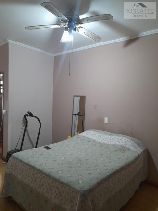 Imagem Casa com 2 Quartos à Venda, 250 m²
