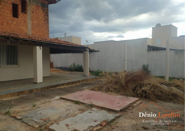 Imagem Casa com 3 Quartos à Venda, 150 m² em Planalto - Montes Claros