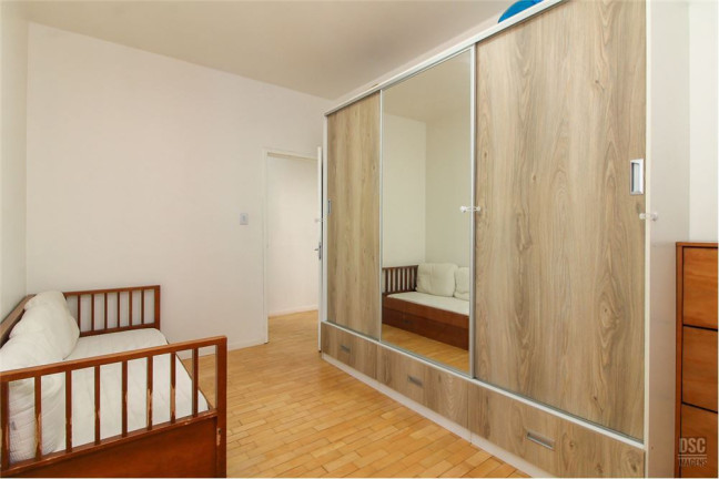 Imagem Imóvel com 2 Quartos à Venda, em Jardim Botânico - Porto Alegre Imagem Imóvel com 2 Quartos à Venda, em Jardim Botânico - Porto Alegre